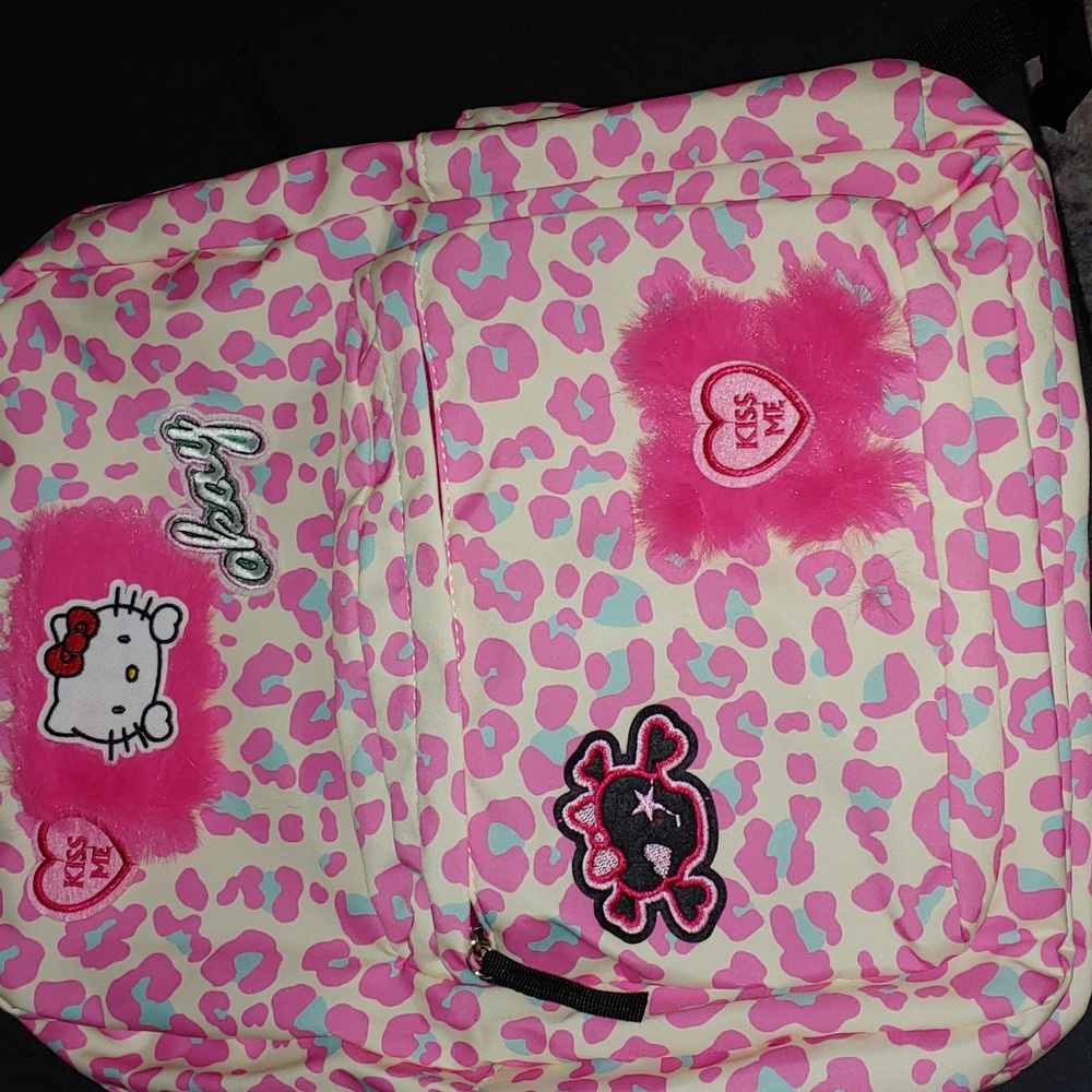 🆕 Hello Kitty Leopard Print Backpack 🎒 - Picture 8 of 12